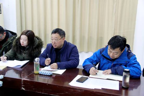 说明: F:\杨迪美术系\关于照片\2019全体教职工会议\_MG_7088.JPG