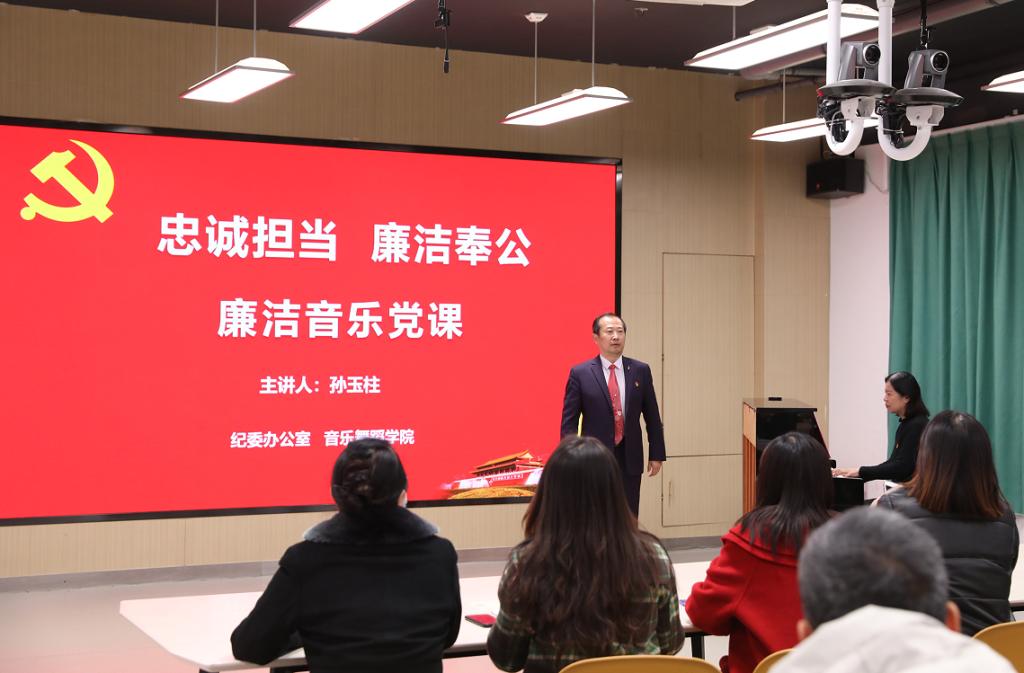 说明: //image.huaihai.tv/2022120607c43188af45f0a18698fb61019d50c2.png