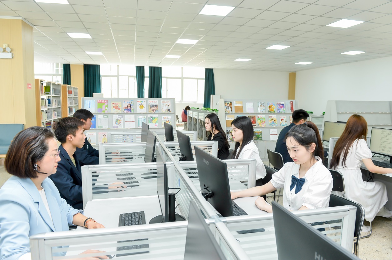 说明: 读享彭城 | 徐州幼专：在书香里筑梦前行