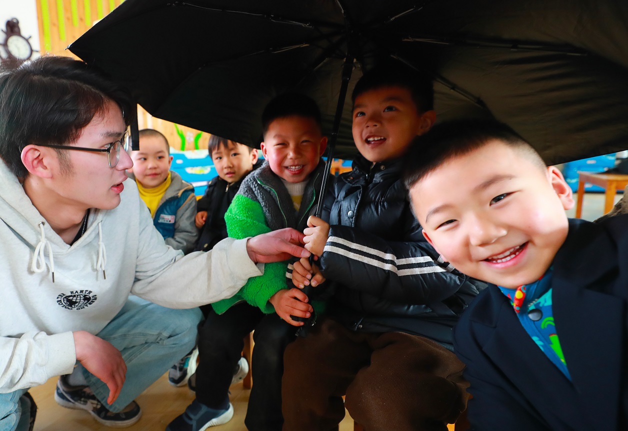 说明: //newapp.jyb.cn/app_pub/zixun/toutiao/202302/W020230228462988091652.jpeg