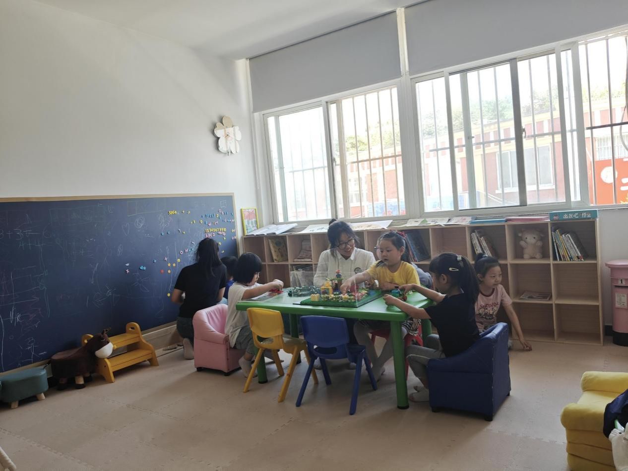 说明: //jhd.xhby.net/dams-res/editing/image/202405/31/mIhjgH5ATY7SRQFS981mdZ9Y.jpeg