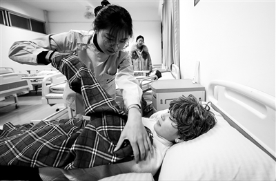 说明: C:\Users\Administrator\Desktop\4_2111030687_b.jpg