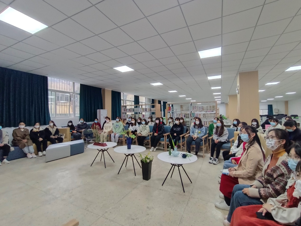 说明: //x0.ifengimg.com/ucms/2023_17/F9DEFCCC2BCB7BC7D643C14C90F141F0F50DB82A_size2170_w3264_h2448.jpg