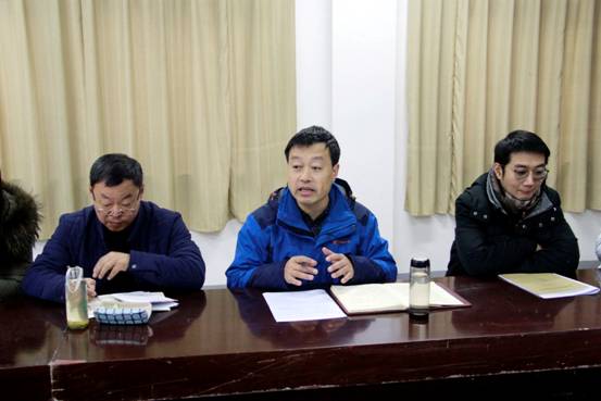 说明: F:\杨迪美术系\关于照片\2019全体教职工会议\_MG_7076.JPG