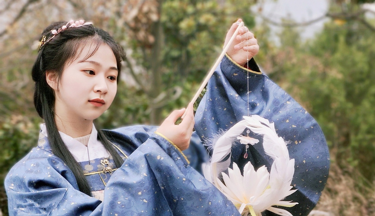 说明: //boot-img.xuexi.cn/image/1006/process/e42b0386f47d4080a0c367bf9934af18.jpg