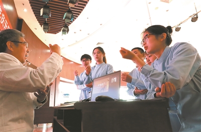 说明: C:\Users\Administrator\Desktop\2.jpg